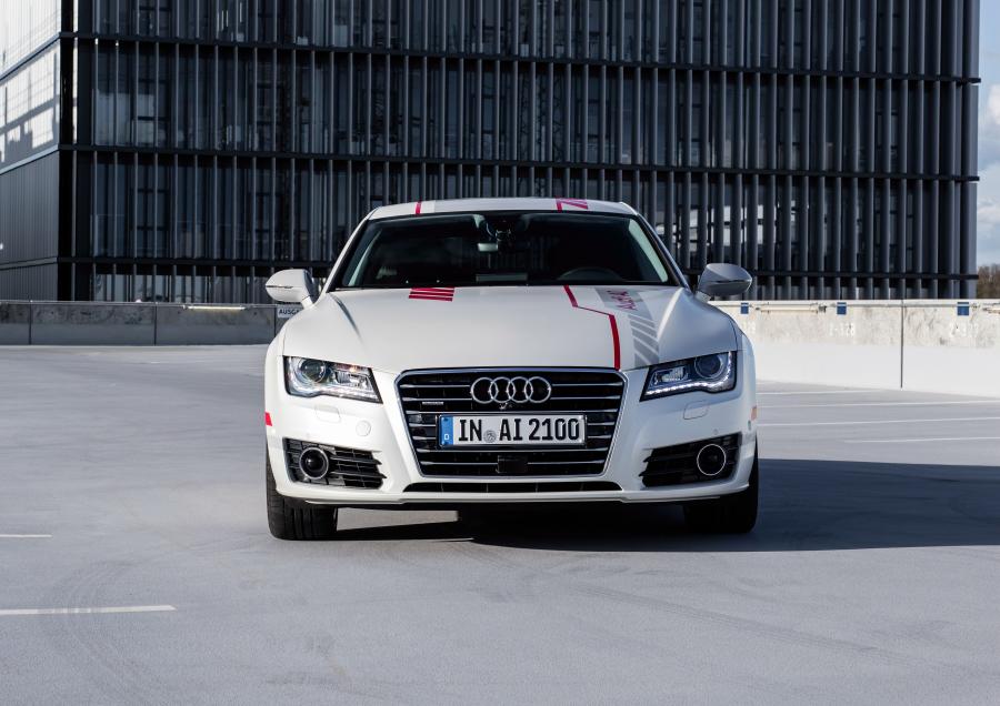  Audi A7 Sportback Piloted Driving Concept 2016 года  (фото 5 из 8)
